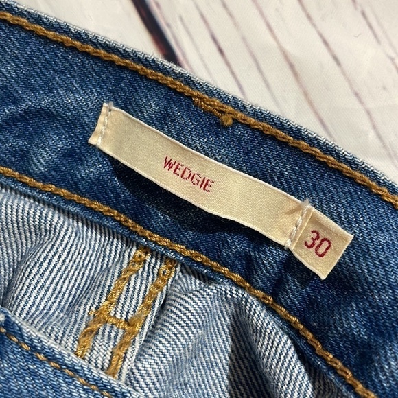 Levi’s Wedgie Icon Straight Leg Jeans Athens Asleep Wash Distressed - Picture 5 of 13